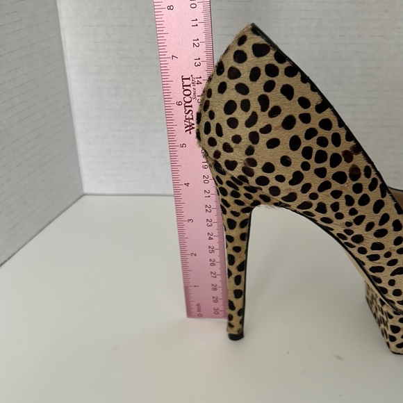 SHOEMINT Jess Dalmation LEOPARD PONY HAIR Platform HEELS WOMEN'S 
Size 9 - Picture 15 of 17